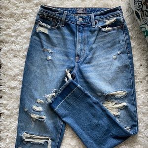 Abercrombie Annie High Rise Girlfriend Jean